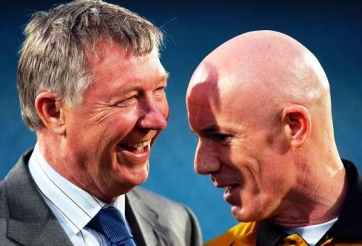 Sir Alex Ferguson bị trọng tài Premier League bóc mẽ